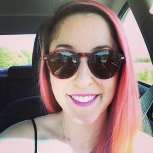 Meet your Posher, Andrea